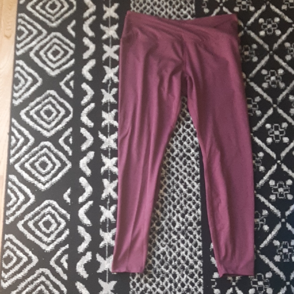 Avia Women's Plum Leggings